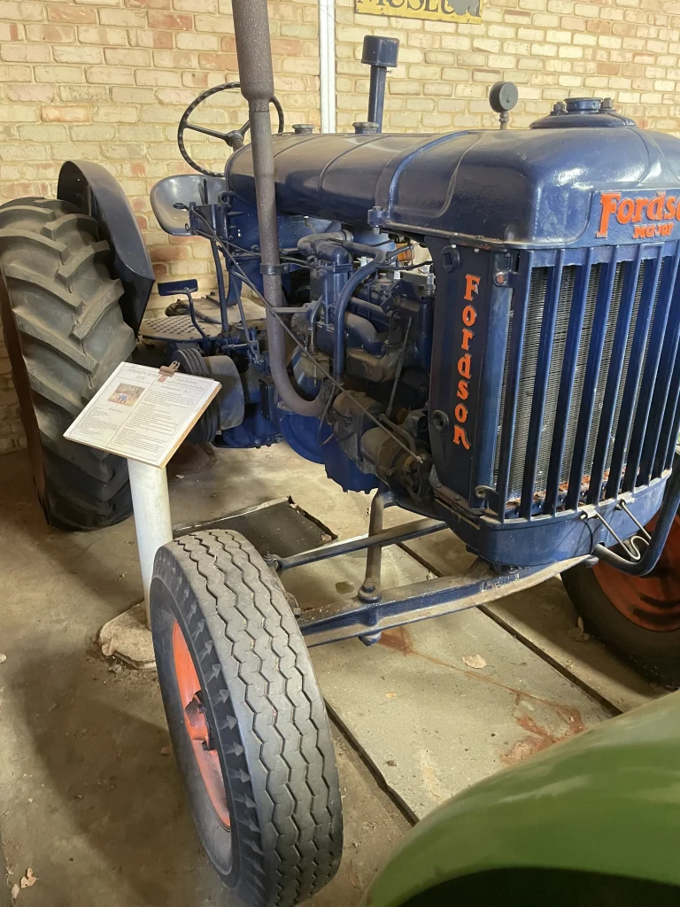 Fordson Major E27N - 1950