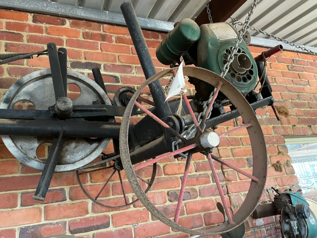 WHIPPET DRAG SAW – c. 1950